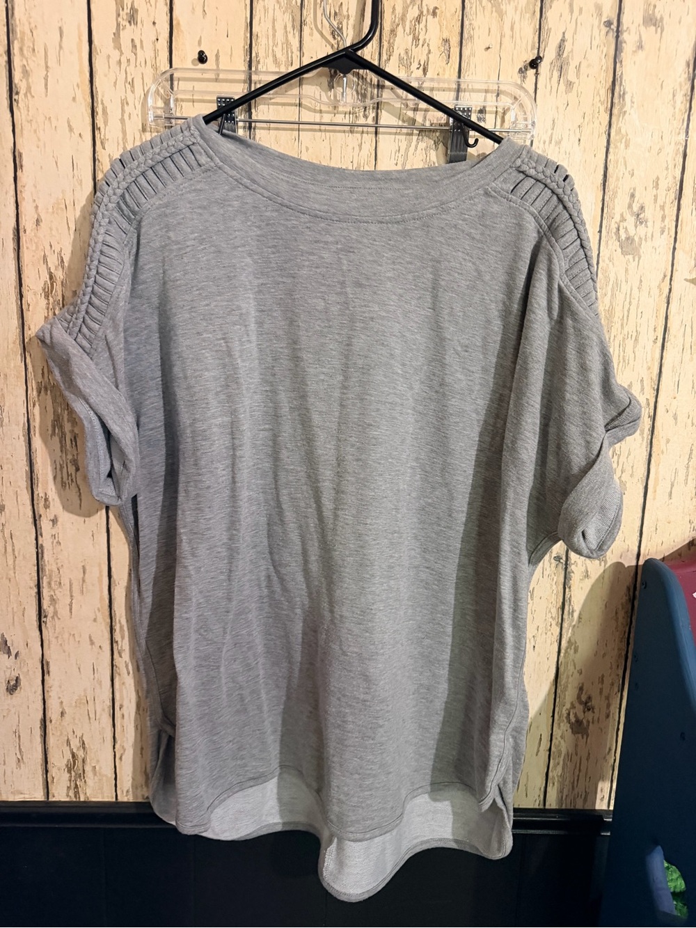 Cupio Light Gray Short-Sleeve Knit Tunic